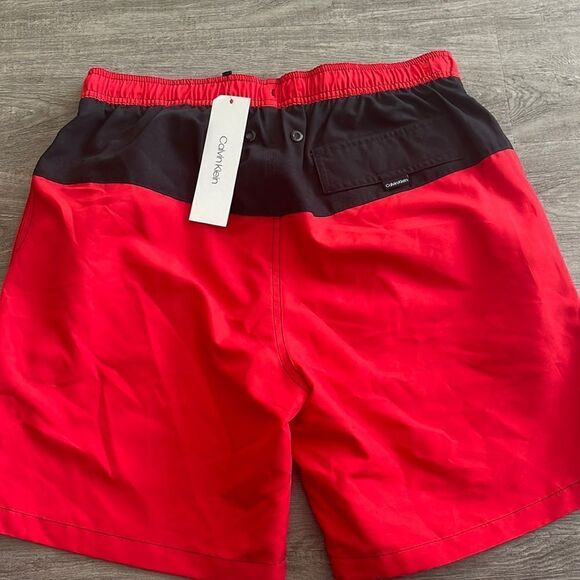 Calvin Klein Mens Swim Trunks Medium NEW - Picture 2 of 2